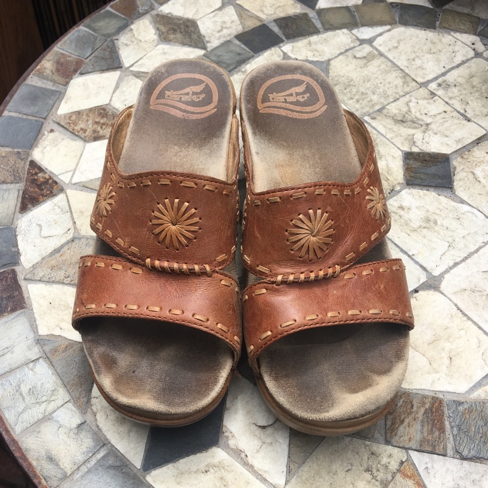 Well Loved Dansko sandals - size 36